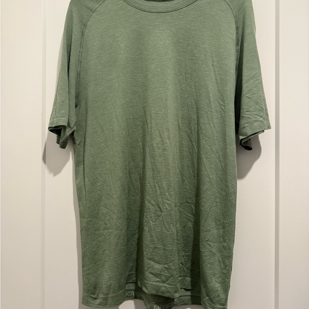 Men’s Lululemon Metal Vent Tech Short Sleeve Tee - Size L